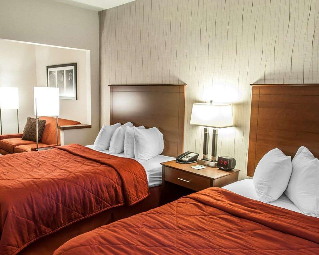 Quality & Collins Hotel